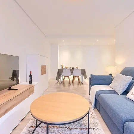 Δωμάτια σε οικογενειακή κατοικία Bilbo Rock I By Next Stop *