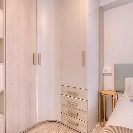 Bilbo Rock I By Next Stop *